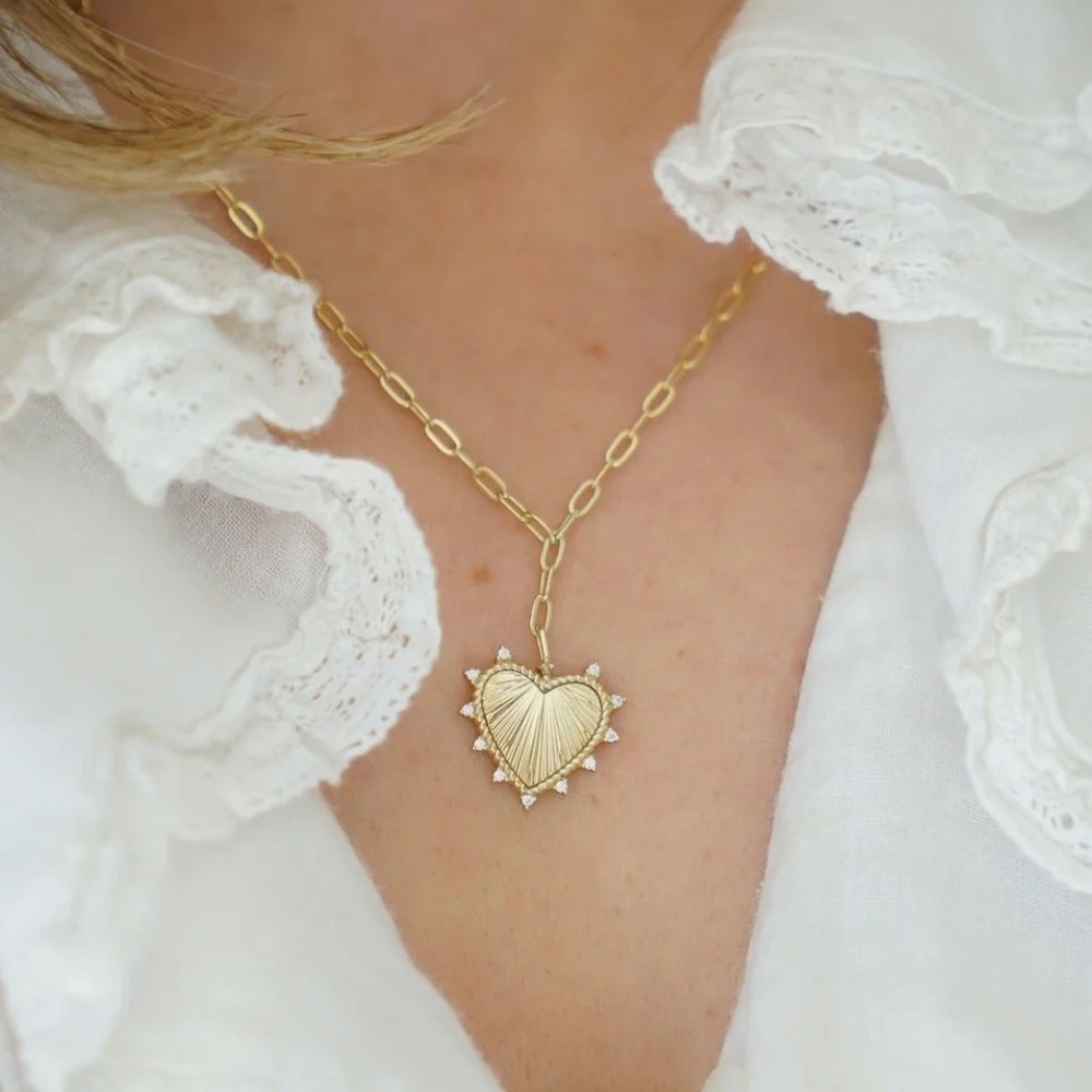 Cupcakes & Cashmere Sloan Heart Necklace